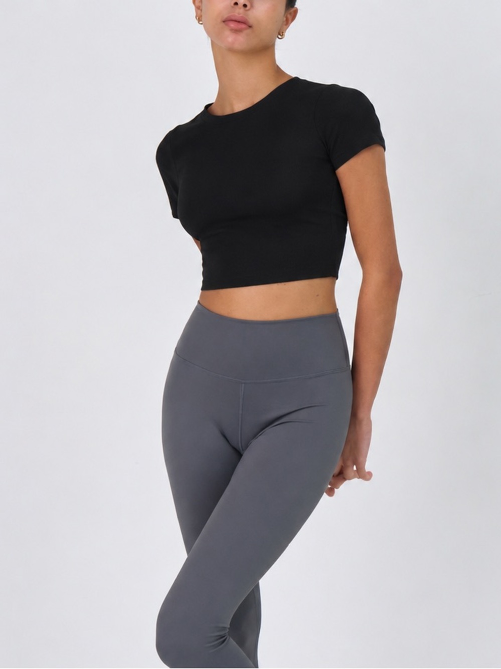 NWT Verish Movelux Round Neck Short Sleeve Bra Top
